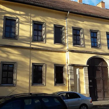 Relax * Eger
